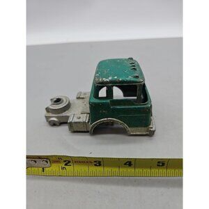 Vintage Hubley Semi truck Cub 1490 Die‎ Cast Toy Green Cab Only Parts